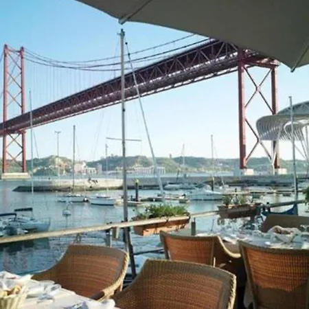 Design With River View In Lapa